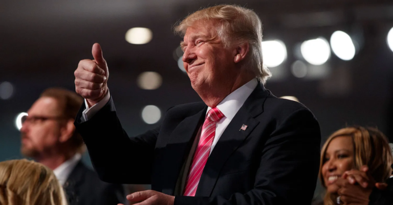 DONALD TRUMP